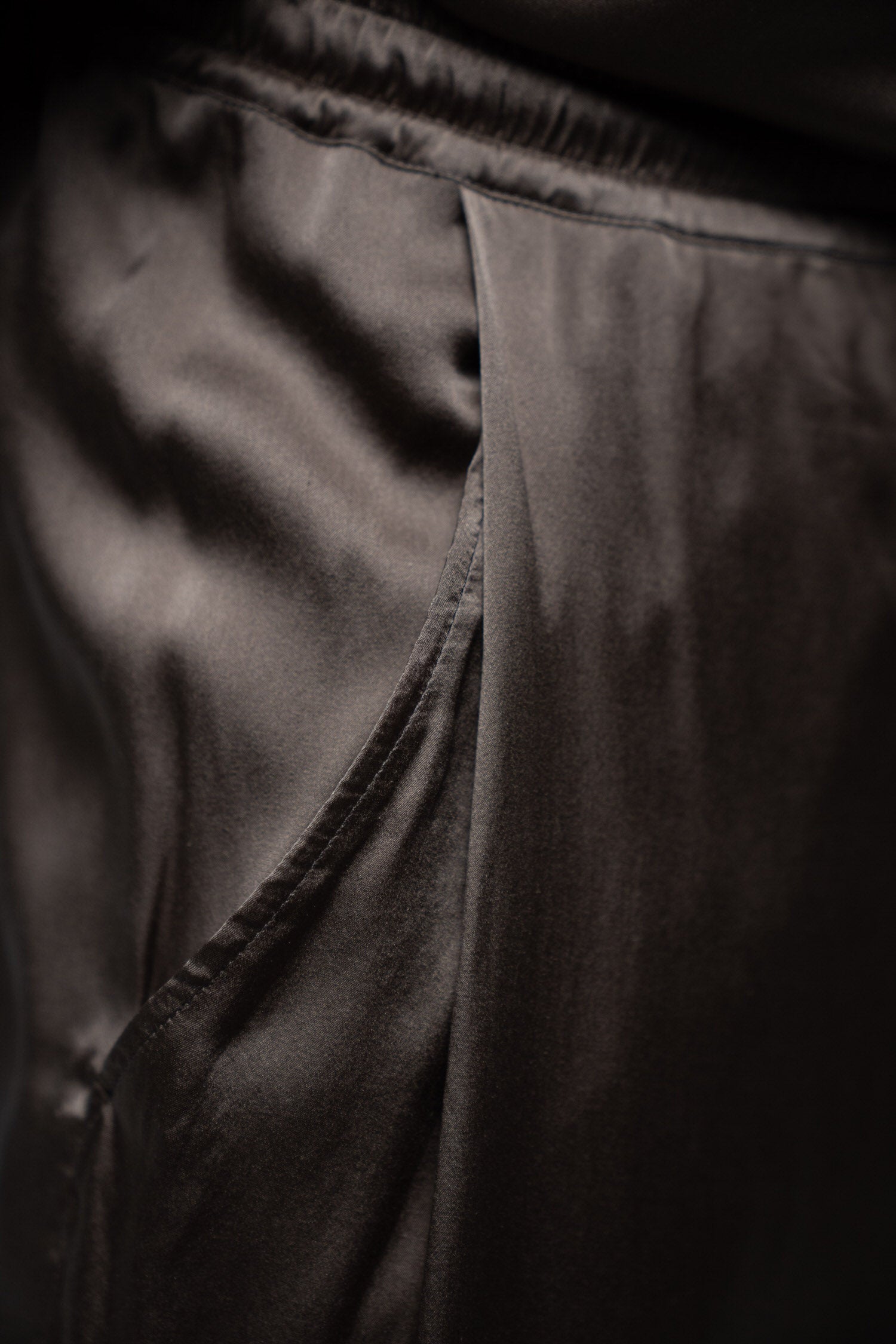 FLUID DRAWSTRING TROUSERS