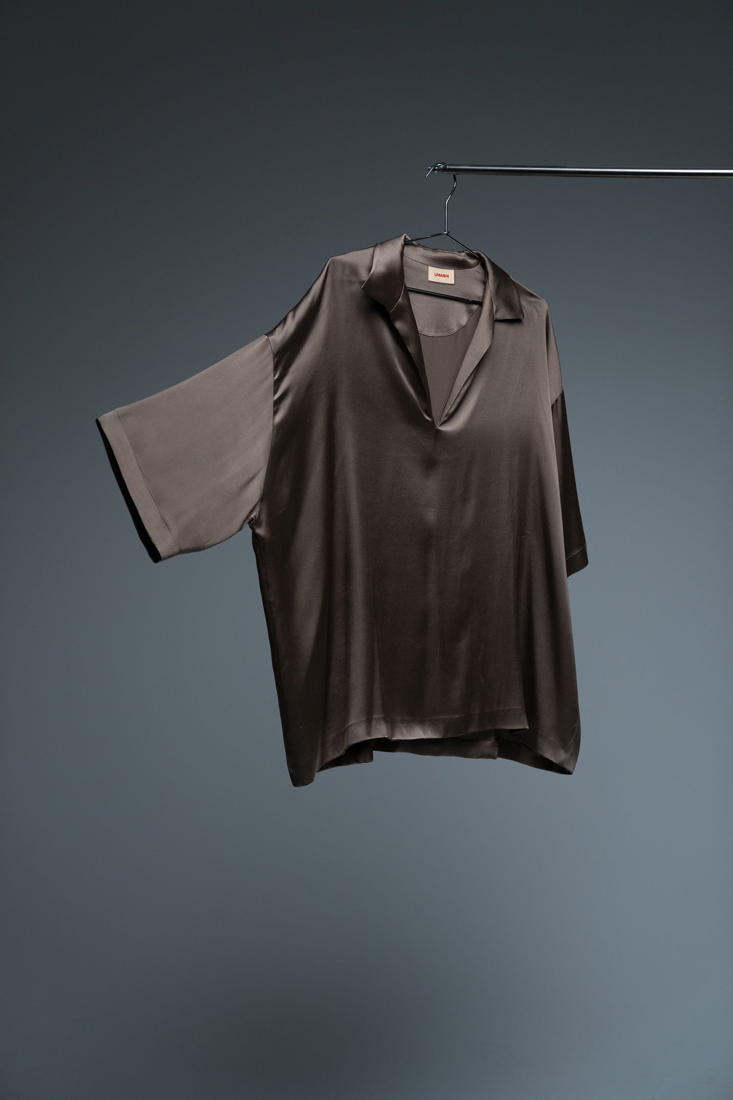 FLUID COLLAR TEE