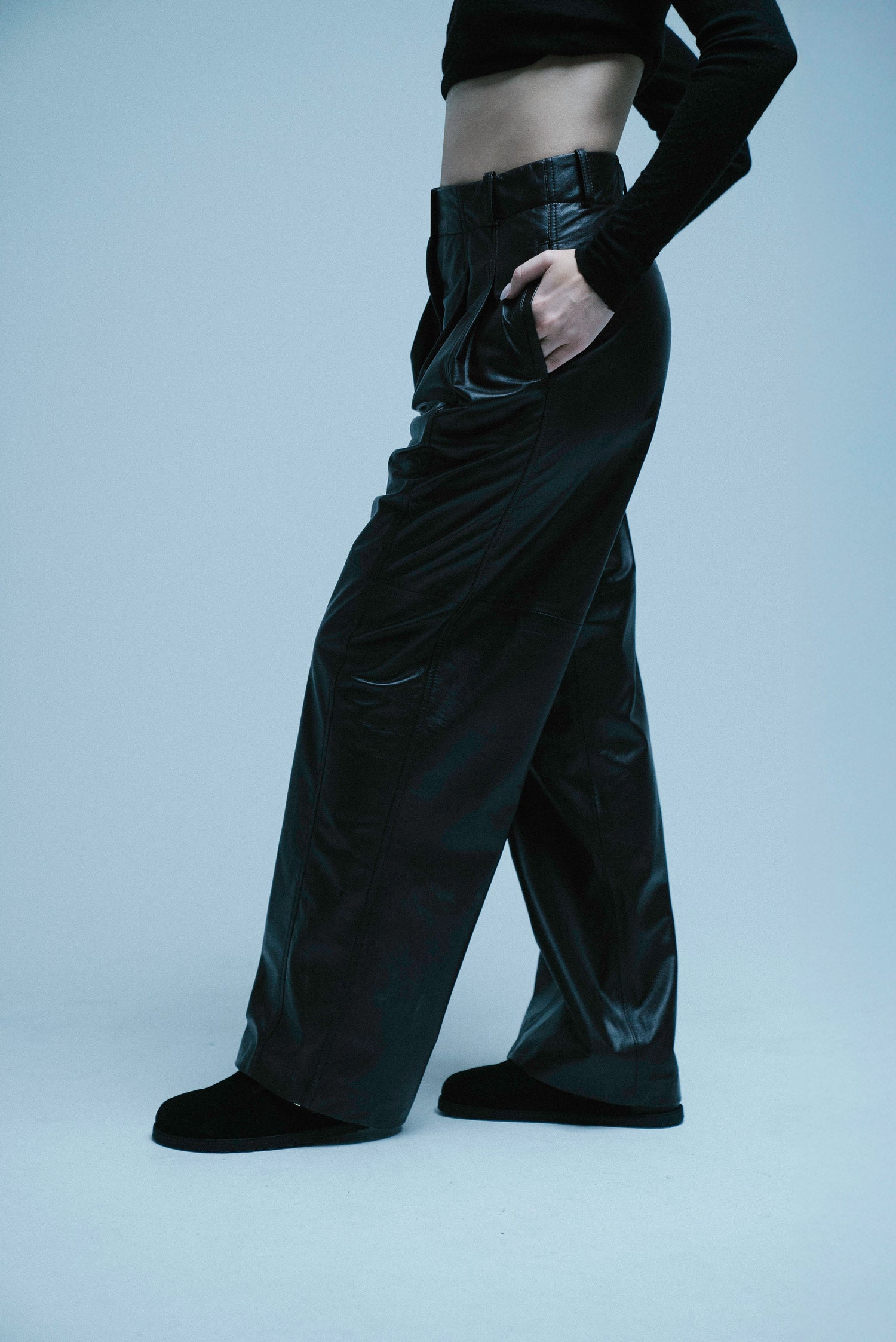 HIGH-WAISTED LEATHER TROUSERS