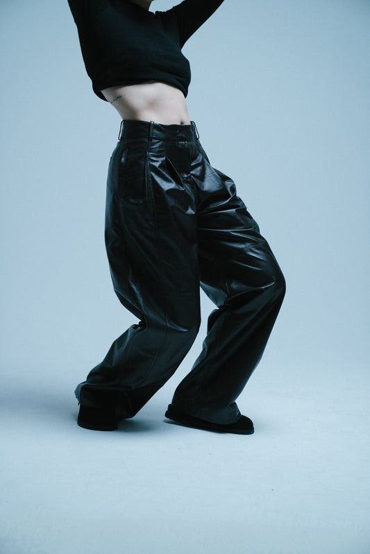 HIGH-WAISTED LEATHER TROUSERS